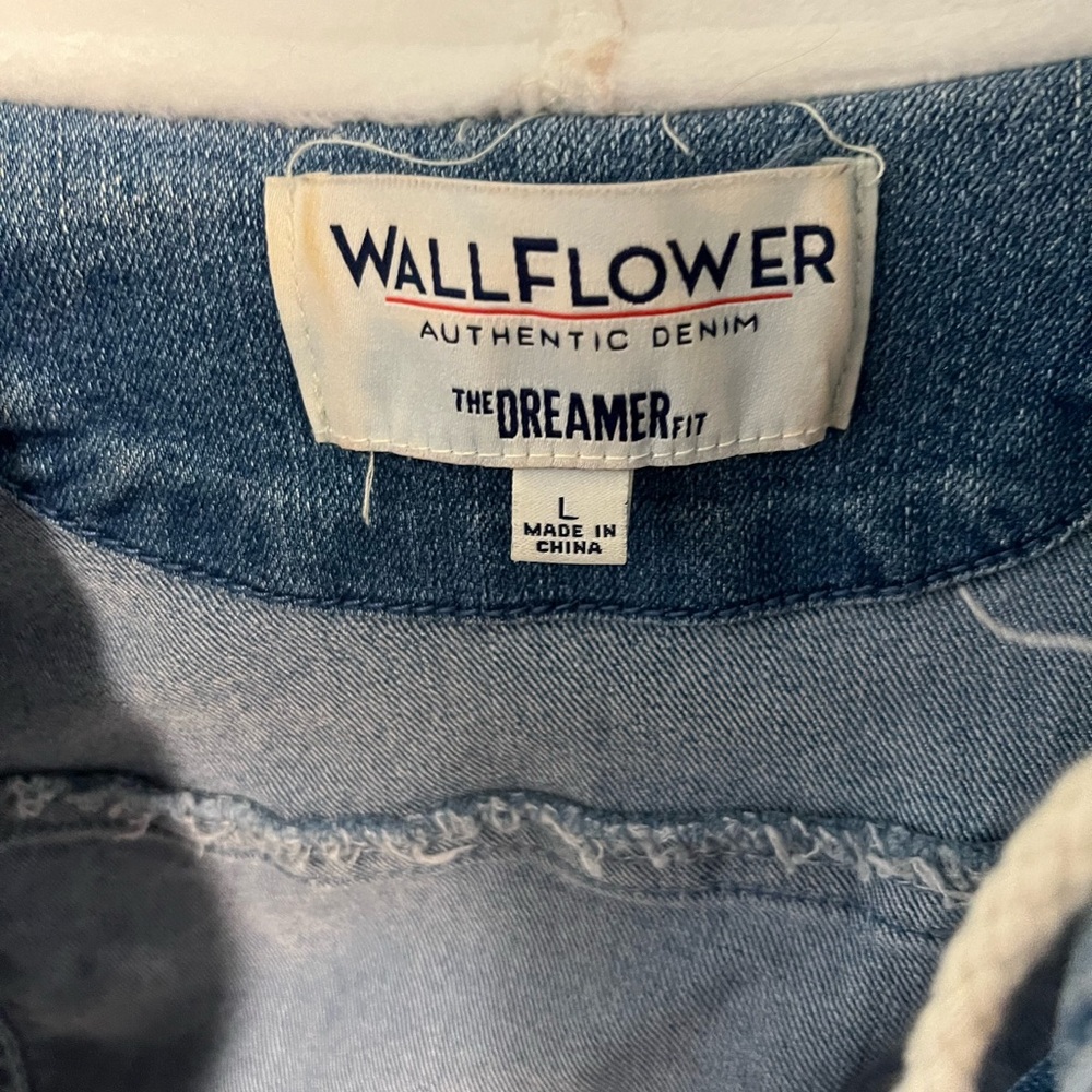 Jean jacket - Picture 2 of 4